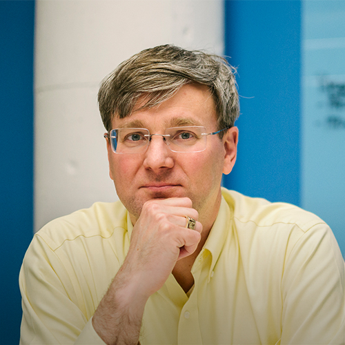 Bruce Horton, Principal